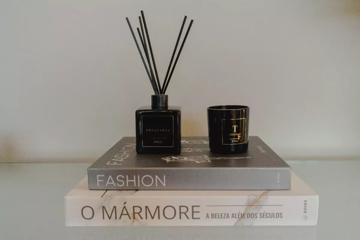 Five tricks for using books in your decor!