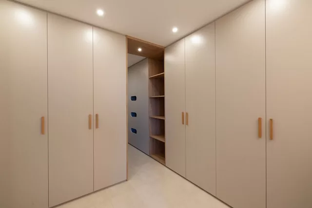 Rouge, Interior design · dressing room