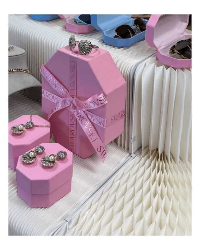 Showroom Outlet Aubonne, Interior design · showroom · 11
