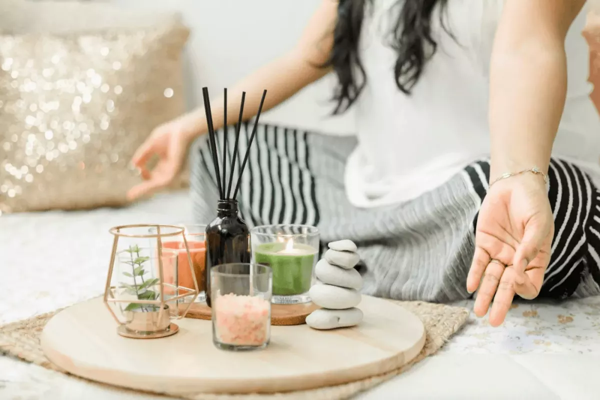 Dicas e truques para usar velas na decoração de residências e escritórios